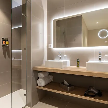 Hotel Demeures Et Chateaux - Domaine De Valinches *
