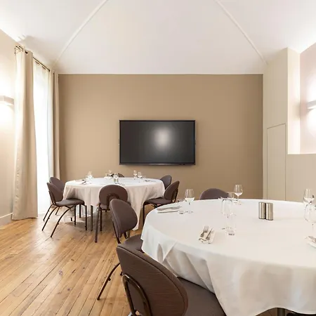 Demeures Et Chateaux - Domaine De Valinches Hotel *