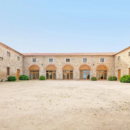 Demeures Et Chateaux - Domaine De Valinches Hotel *